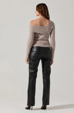 Asymmetrical Foldover Sweater -Outlet Cozi Luxe Store AT18062 TAUPE 5
