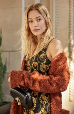 Fauna Coat (Sold Out) -Outlet Cozi Luxe Store FALL Look04 15988 bd59c29c ea21 4076 a8ae f6e75129e634