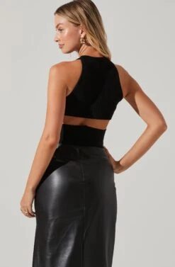 Cut Out Knit Crop Top -Outlet Cozi Luxe Store LT17393 FCI BLACK 4