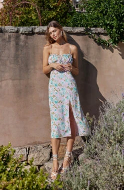 Avalee Floral Cutout Midi Dress -Outlet Cozi Luxe Store LeniAliStudios ASTR GetawayGuide2022 03 22 ASTR 1794